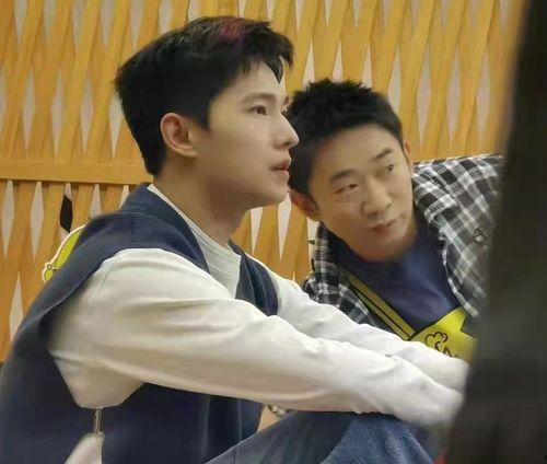 杨迪爆料海边露营视频,星空下的欢乐时光 第3张 杨迪爆料海边露营视频,星空下的欢乐时光 第3张